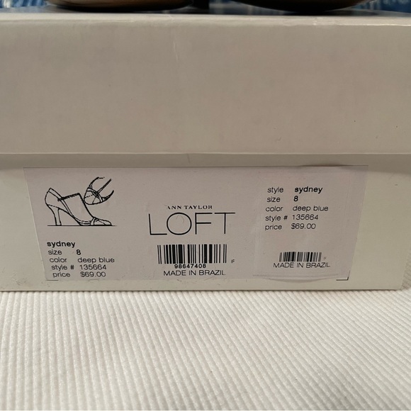 Ann Taylor Loft size 8 Sydney Deep blue suede & leather upper - Picture 5 of 5